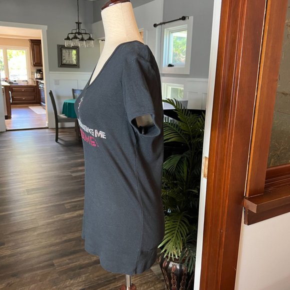 THIS WINE IS MAKING ME AWESOME tshirt Sz Large EUC - Picture 3 of 7